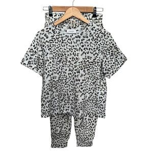 Stitch Fix GILLI Animal Print Lounge Set Joggers & Short Sleeve Top Womens Small